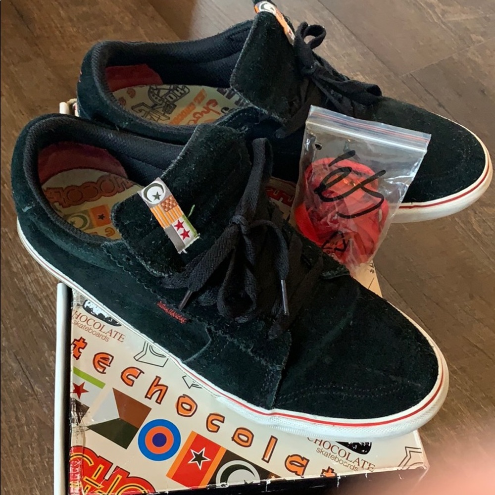 Eś Theory 2.0 Chocolate collab size 10.5